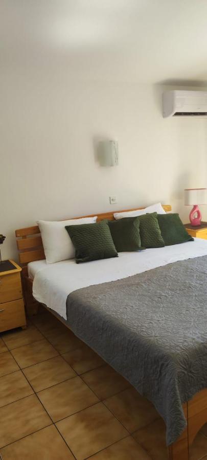 Villa Kadinela, 200M From Kamenjak, Huge Quiet Garden With Barbecue, 2 New Kitchens Premantura Εξωτερικό φωτογραφία